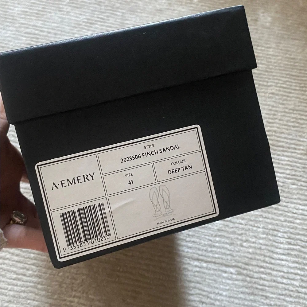 A.Emery Finch Sandal Flip Flop Wrap Deep Tan Leather Size 41/11 NWT - Picture 5 of 12